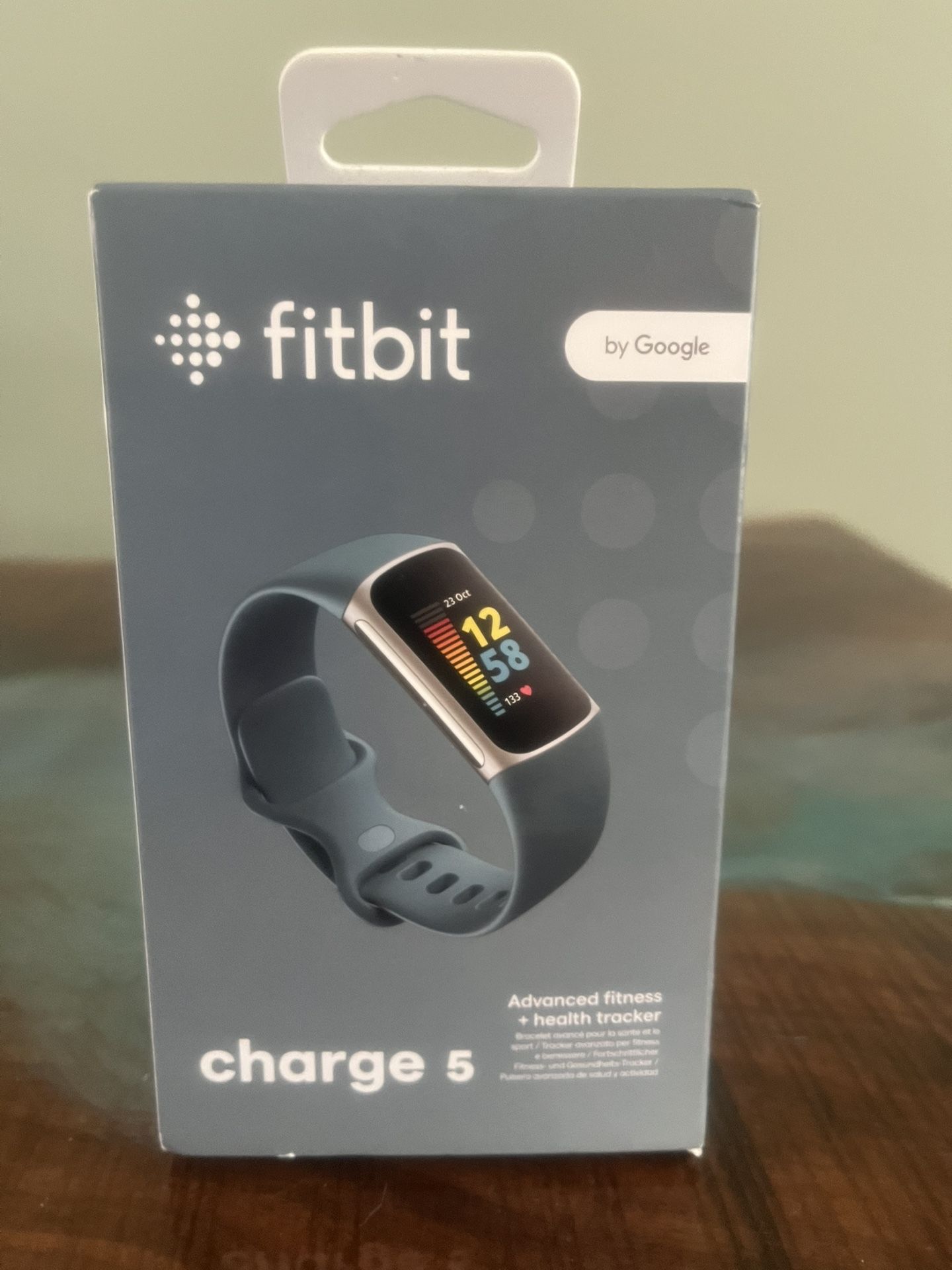 Fitbit Charge 5