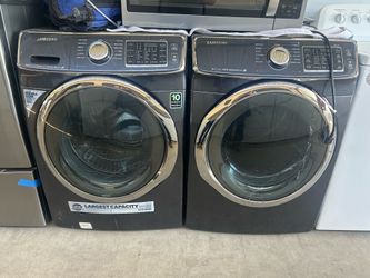 Nice Samsung front-loading gas washer and dryer set