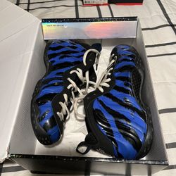 Foamposite One “Memphis Tiger Stripe” Size 9 Used