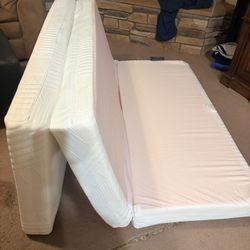 NEW Atlantic Furniture Folding Foam Mattress – Twin / RV – Never Used”