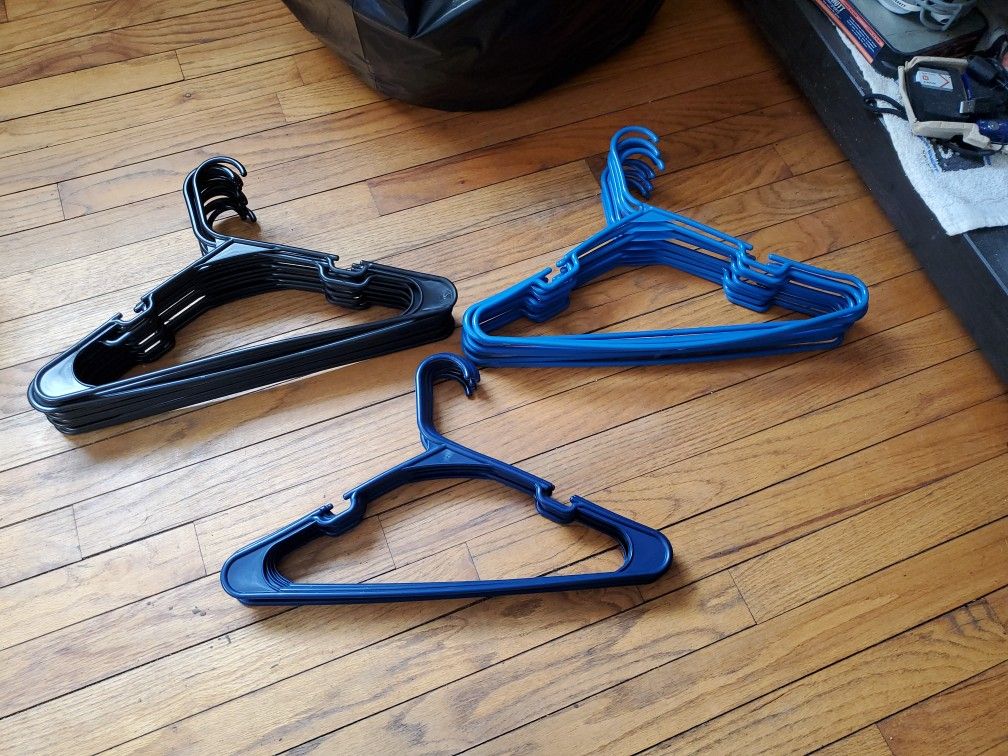 29 Colored Hangers
