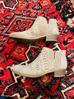 Big Kids Size 6 Ankle Boots 