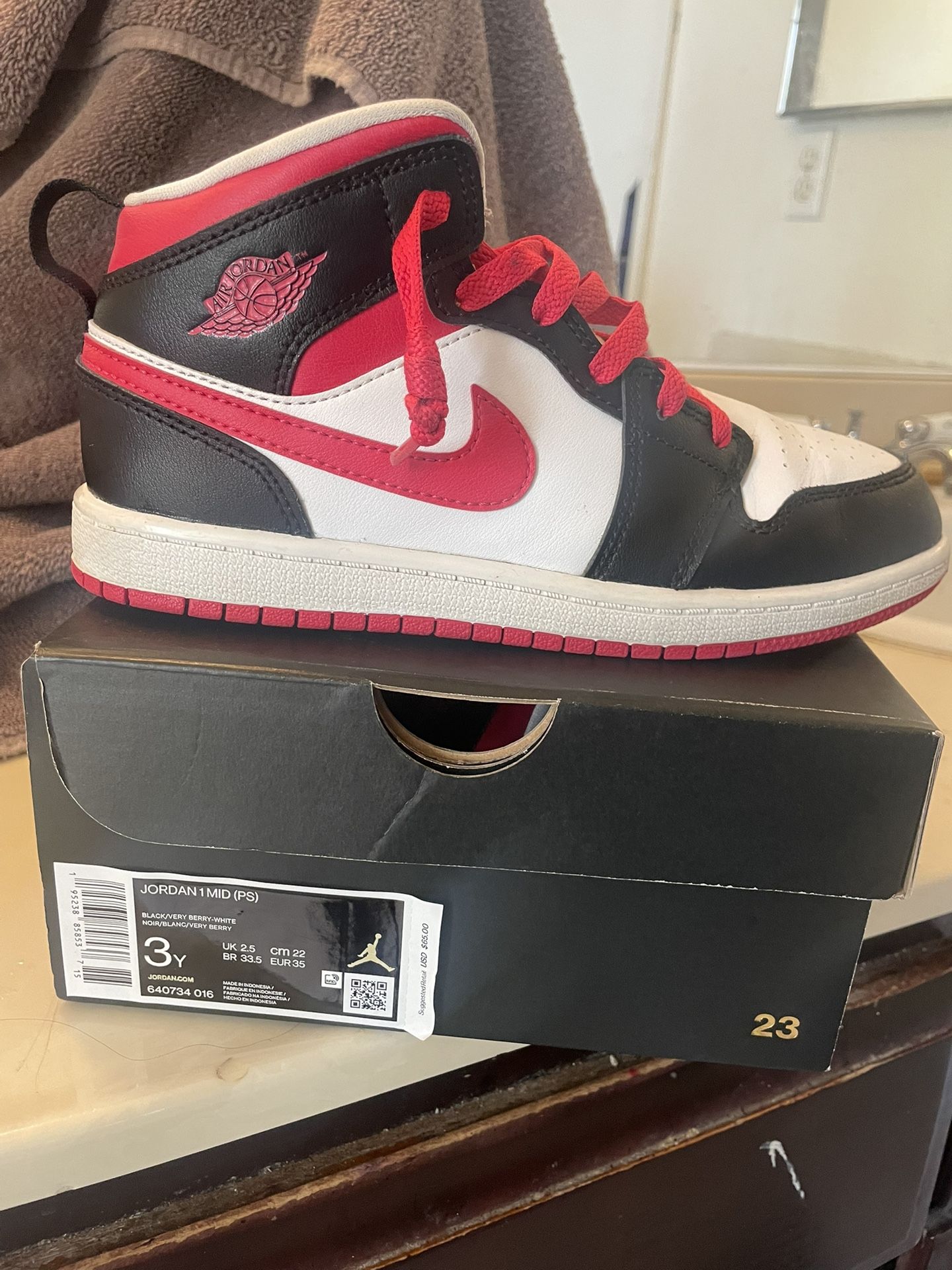 Jordans Shoes
