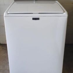 Like New - Mega Capacity - Maytag Bravos XL TOP LOAD WASHER WITH COMMERCIAL TECHNOLOGY