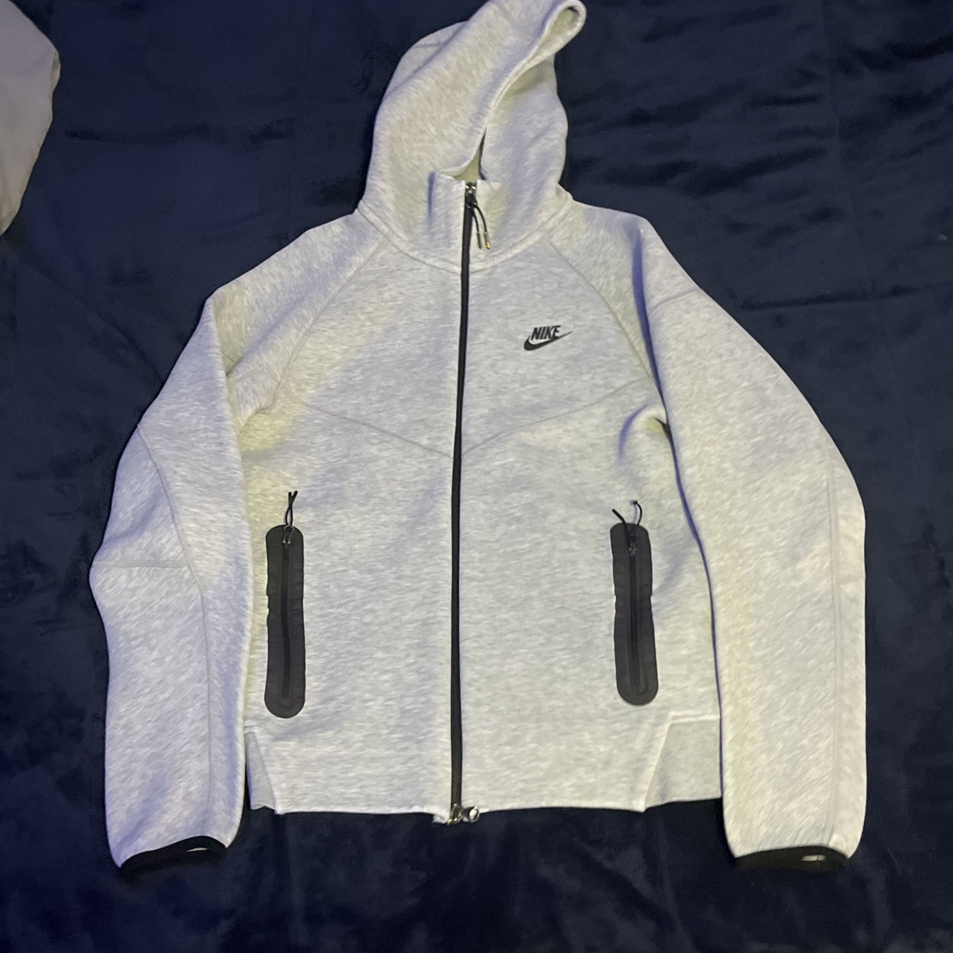 Nike Tech