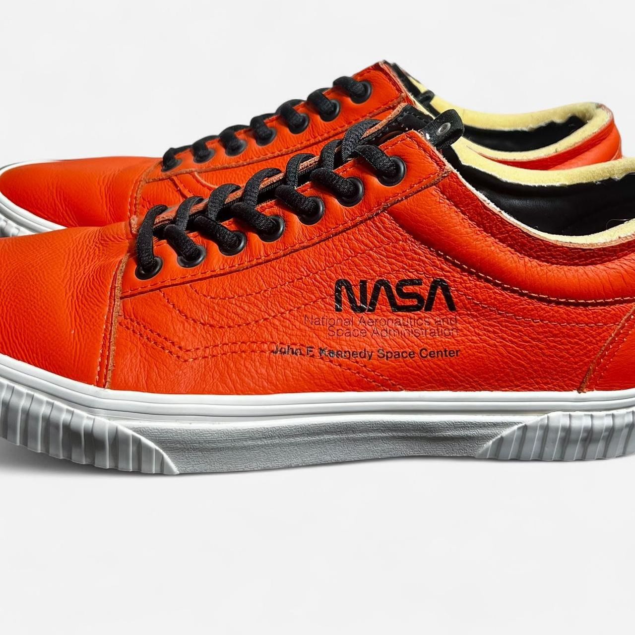 Vans Old Skool NASA Space Voyager Sneakers Men’s 10 Firecracker Orange