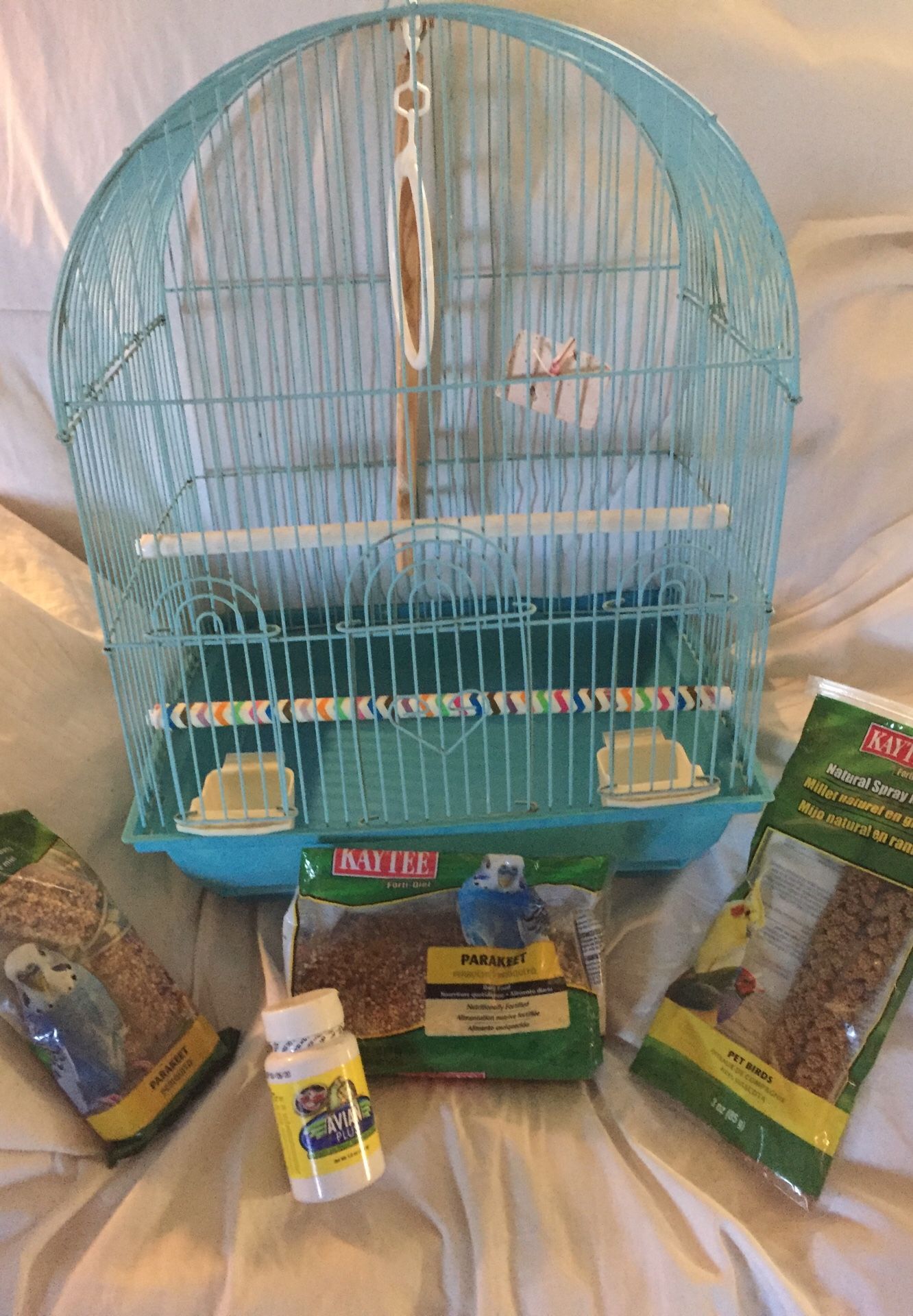 Parakeet Bird Cage , Food and Vitamins