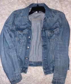Women’s denim jacket