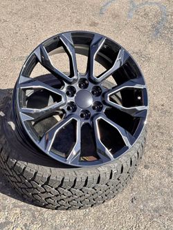 Wheels Tires 22x9 6x5.5 Chevrolet Silverado Tahoe Suburban GMC Sierra Yukon Cadillac Escalade