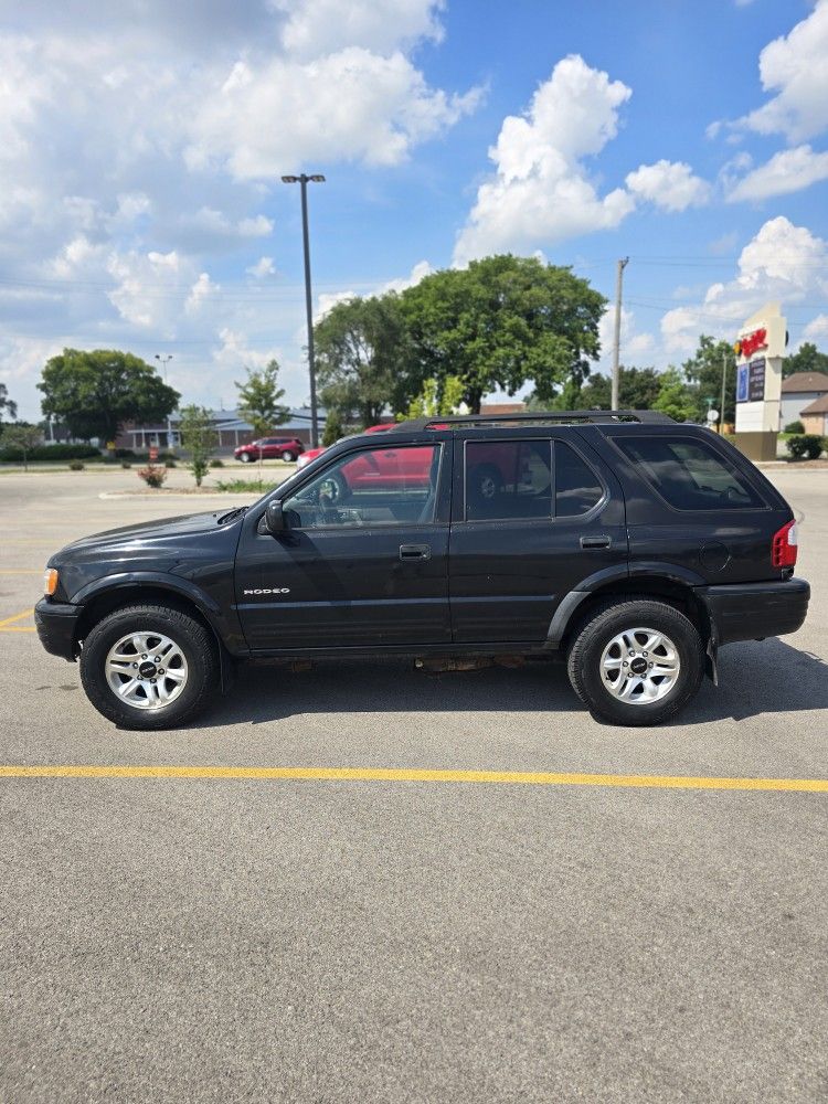2004 Isuzu Rodeo