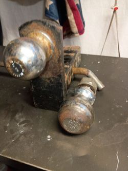 Trailer hitch and two different size ball mount