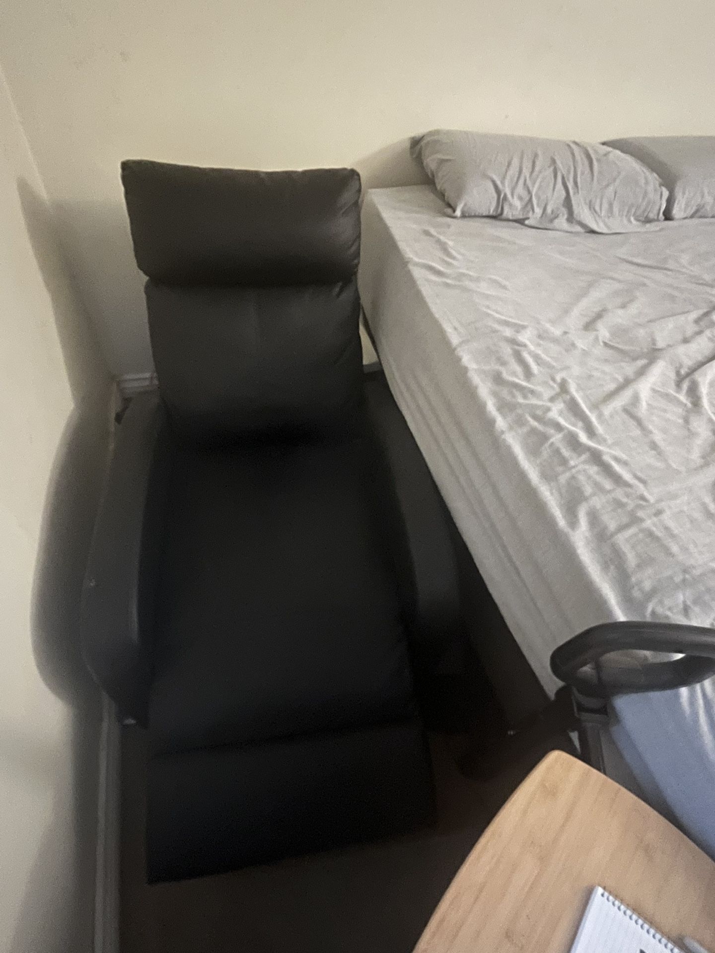 Black Reclining Sofa Chair