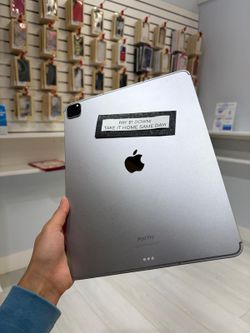 Apple IPad Pro 12.9 Inch 6th Gen Tablet - Pay $1 today and the rest later!!