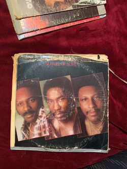 The O'Jays - So Full Of Love - Philadelphia International Records - PIR 82833, Philadelphia International Records - JZ 35355