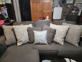 3 seater couch w/ reversible chaise lounger