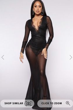 Fashion Nova- Lace Dress