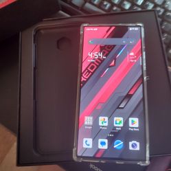 Selling Red Magic 8 Pro, Red Magic 5S, and iPad Pro 9.7 Inch 