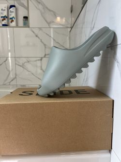 Yeezy Slides Salt Size 11