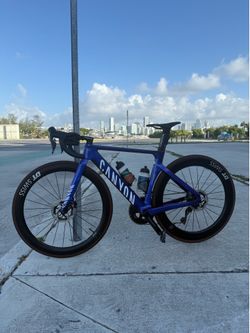 Canyon Aeroad CFR (XS) w Dura-Ace Components
