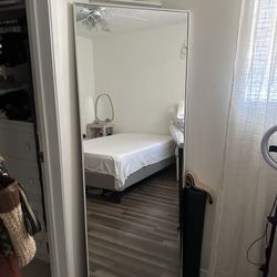 White rectangle Mirror 