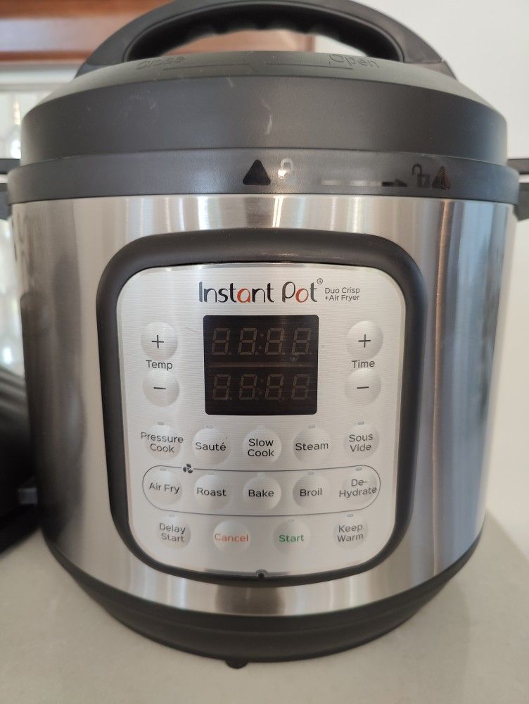 Instant Pot Duo Crisp+Air Fryer 8 Qt Multi-use Pressure Cooker
