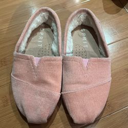 $7 Kids Size 13M Esprit Mocasson Slippers Pink And White  $8