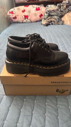 Dr. Martens 8053 Quad Size 7 Women Black Platform Shoes BOX INCLUDED