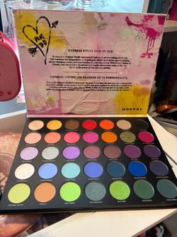 Morphe x Disney Mickey & Friends Eyeshadow Palette