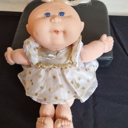 Vintage Cabagge Patch Kids 1983 MATTEL Signed Blue Eyes Blonde Baby Girl Stuffed Doll Toy 13"