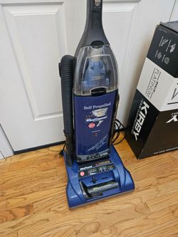 New Cond KENMOR  VACUUM With ATTACHMENT AMAZING POWER SUCTION WORKS EXCELLENT IN THE  box