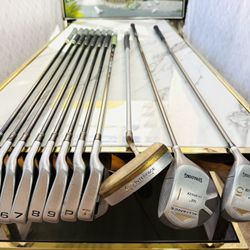 Excellent Condition Golf Club Set – 11 Clubs – Graphite Shafts – Excellent Grips – Ready to Play