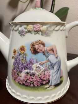 Collectible Tea Set!