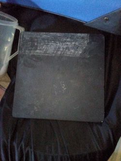 Sony PlayStation 4 Slim Console + driving simulator