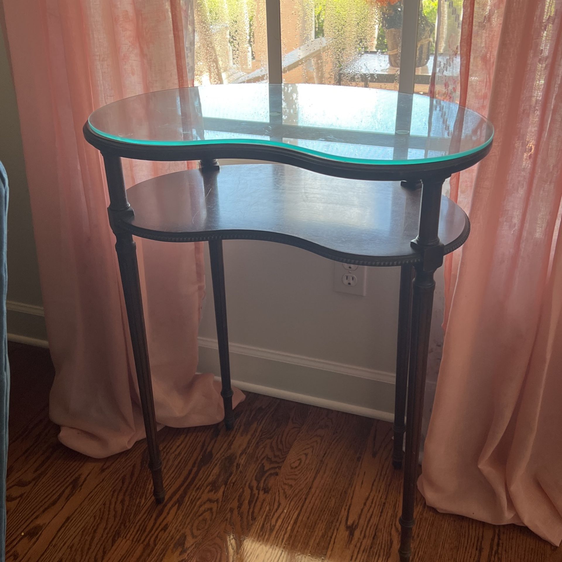 Beautiful mahogany two-tier table