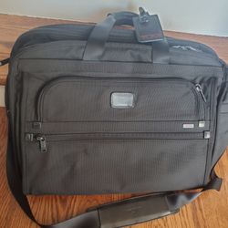 Tumi 2212IDH Expandable garment shoulder carrying on bag