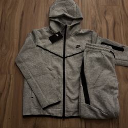 Nike Tech Fleece Tracksuit Grey