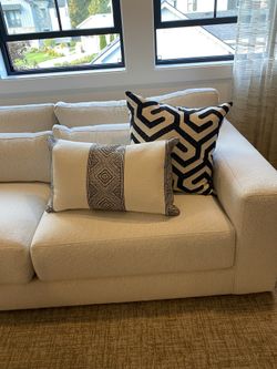 Set Of 2 Down Throw Pillows. New