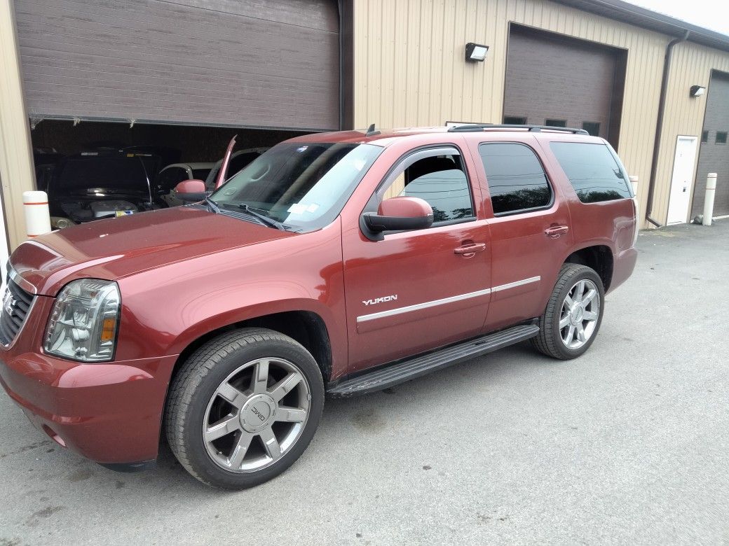 2011 GMC Yukon