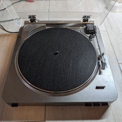 Audio technica record player vinyl AT-LP60 album 