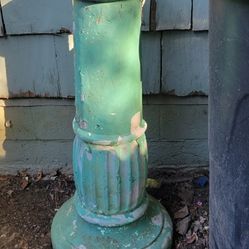Bird Bath Pedestal (NO BASIN)