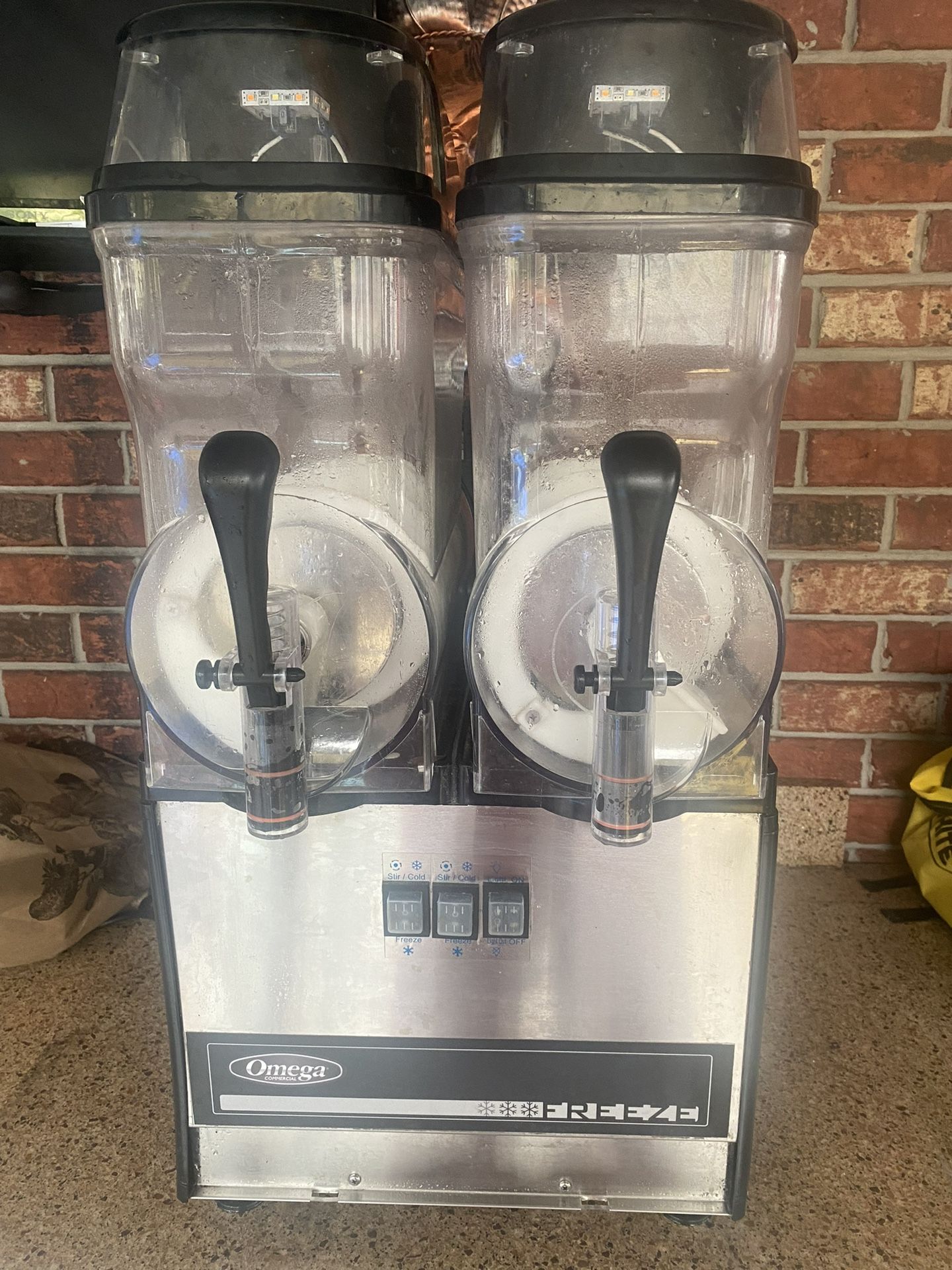 Omega Freeze Daiquiri Machine -OFS20