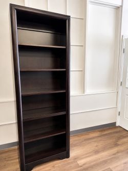 Bookshelve