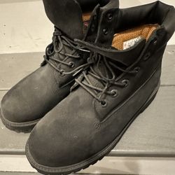 Black Timberland Boots