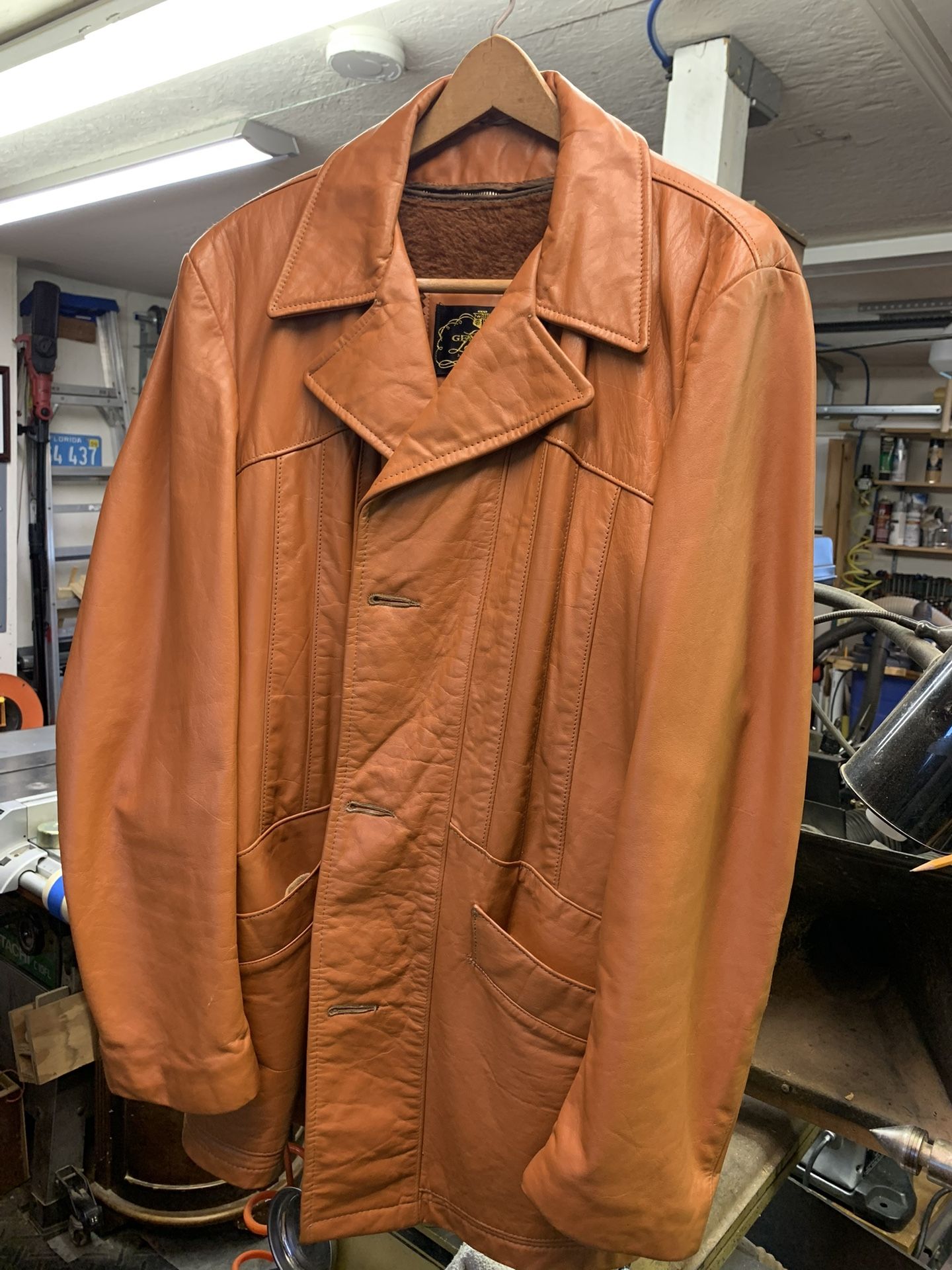 Leather Coat W/zip Out Lining /man Size 40L
