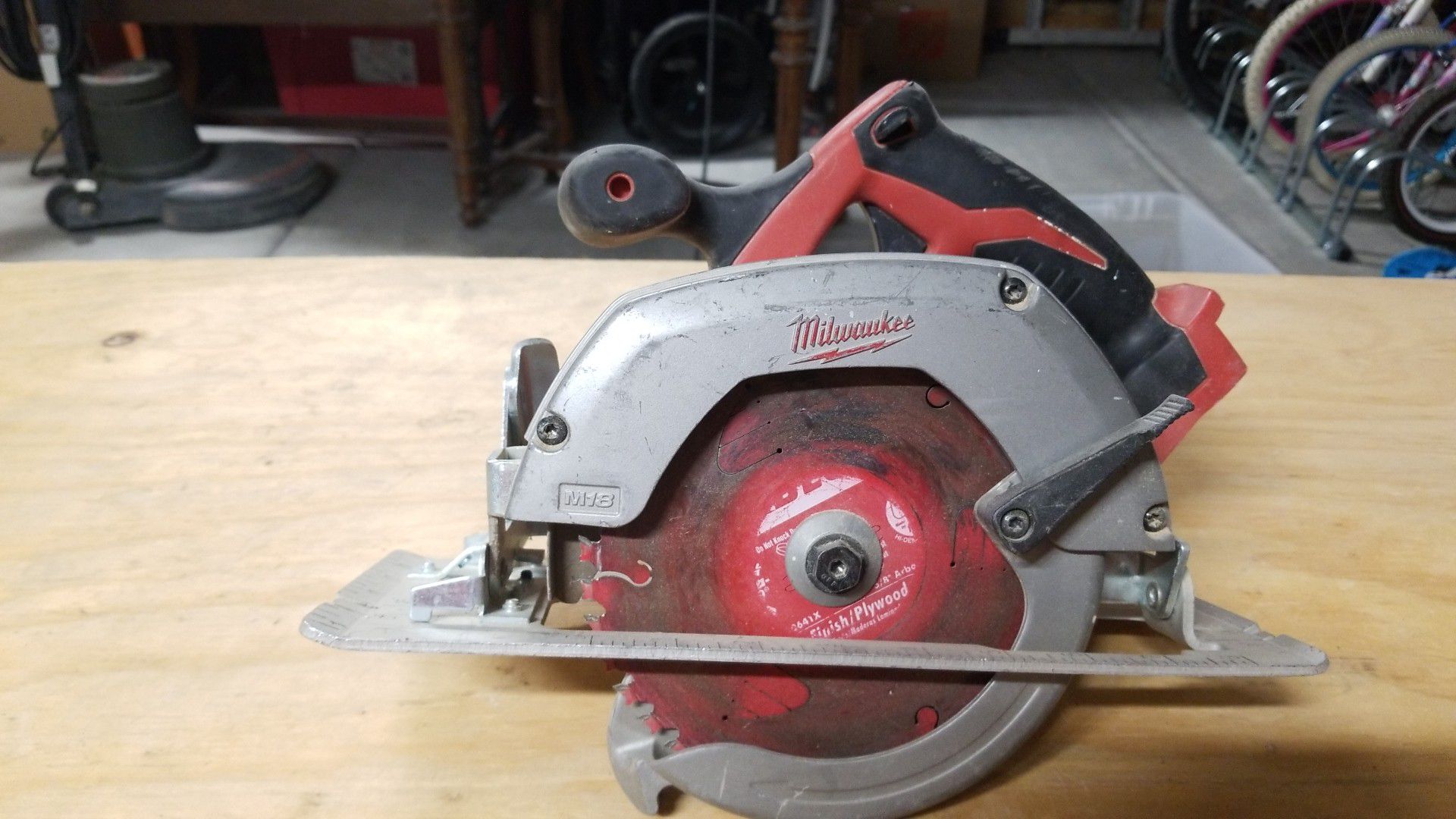 Milwaukee 6-1/2 circular saw (tool only)