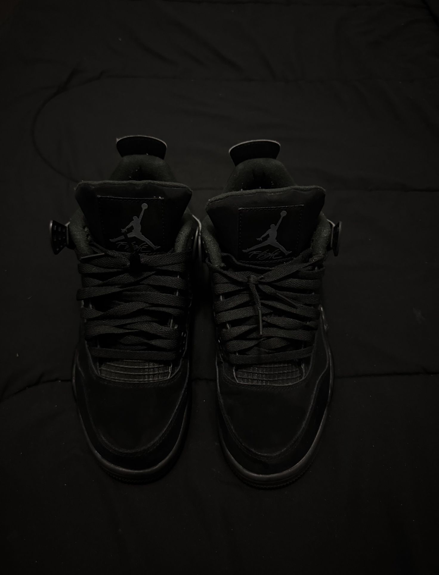 Retro Jordan 4 Black Cats