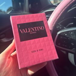 Valentino Donna Born In Roma