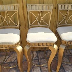 3 bar stools