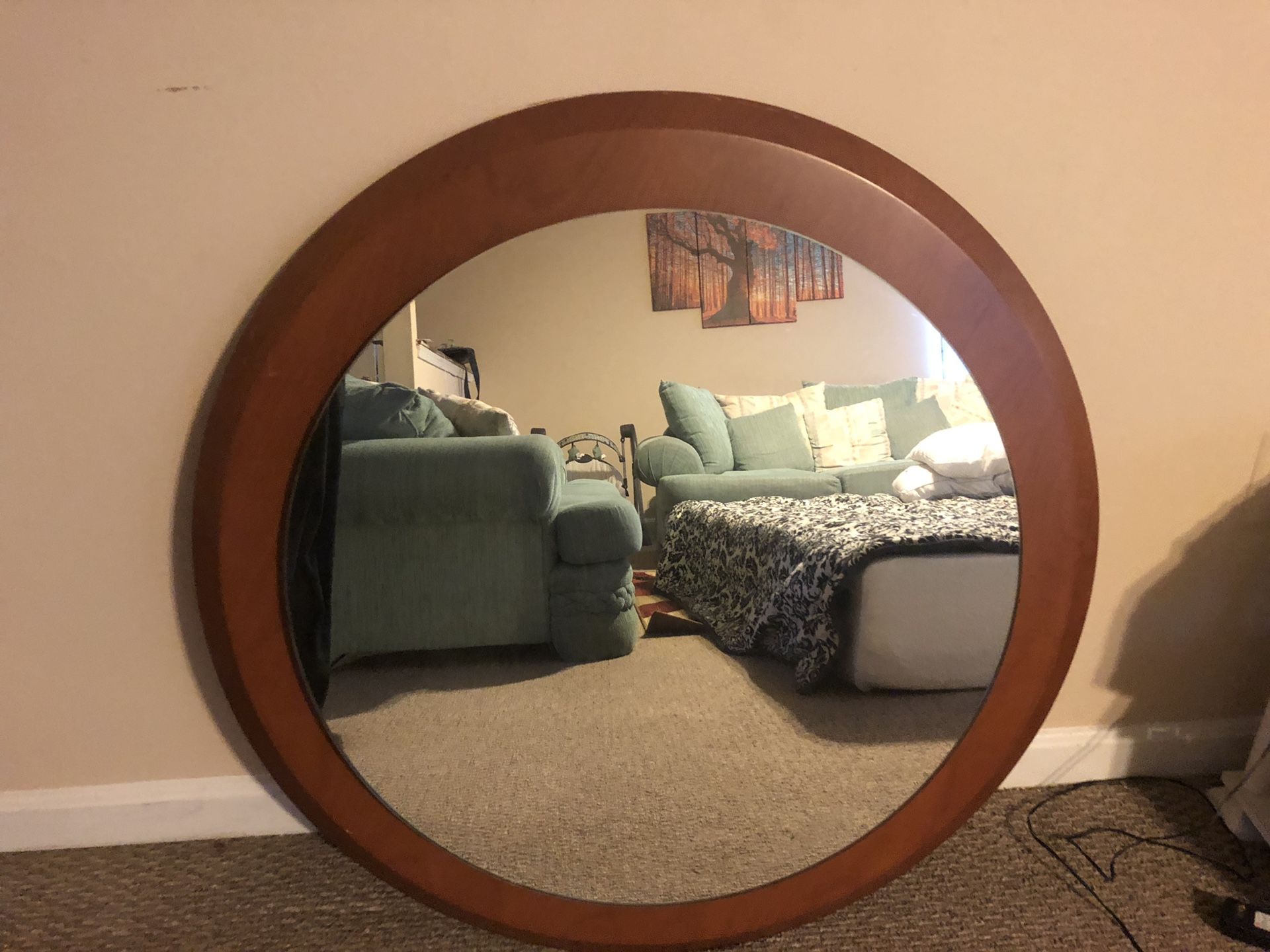 Antique 20-inch mirror suitable for living rooms