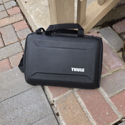 THULE MacBook Case 13"
